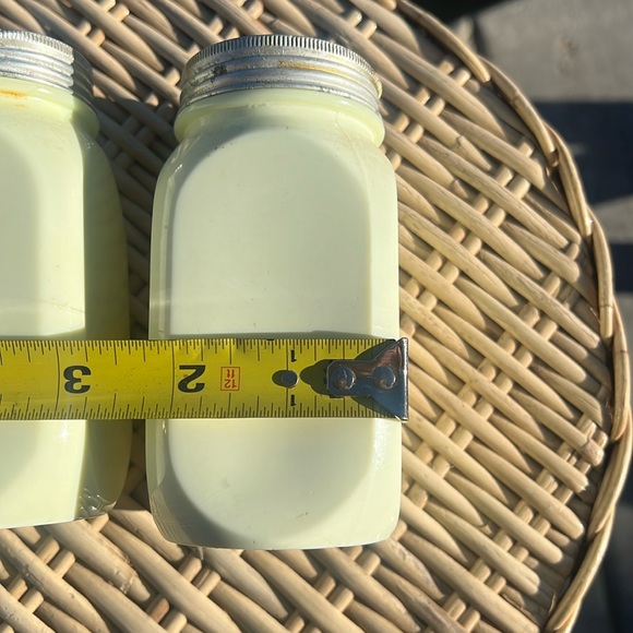 1930 McKee Glass Co, Seville Sugar Flour Shaker Set Custard Yellow Uranium Glass - Picture 7 of 13